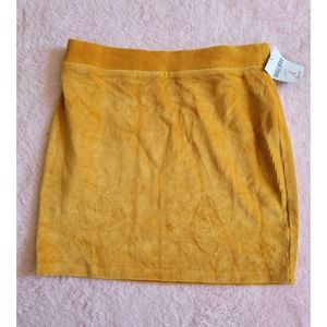 🦋 NWT Forever 21 Mini Skirt Size (Large)